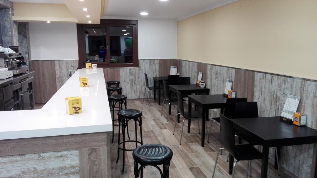 Hostal Nuevo Alonso Bembribe Exterior foto